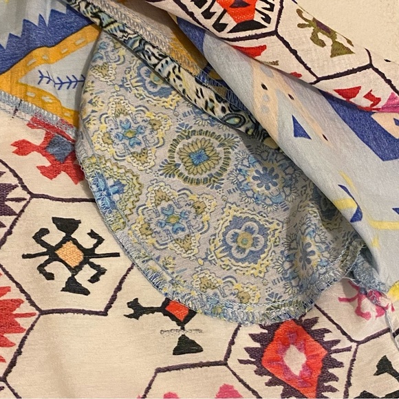 Caleoas Women’s M Tunic Top Shirt Mixed Pattern Button Up Pockets Boho - Picture 11 of 14